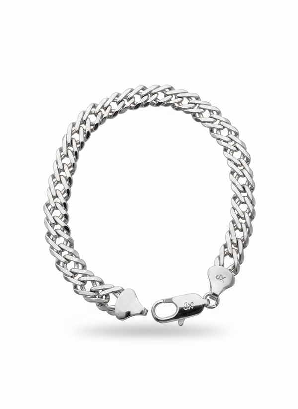 Double-Link Curb Chain Bracelet.
